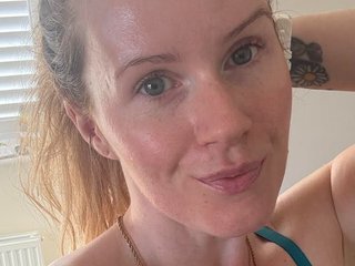 REDHEADROSIE