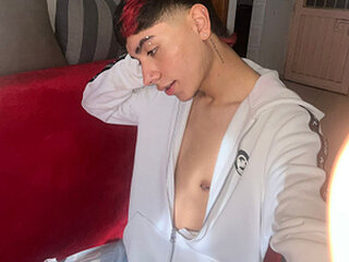 noah_hotboys18